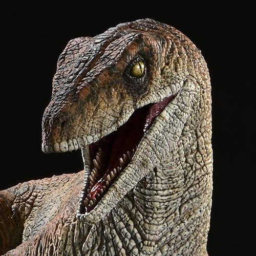 レガシーミュージアムコレクション ロスト・ワールド/ ジュラシック・パーク ヴェロキラプトル ボーナス版 1/6 スケール