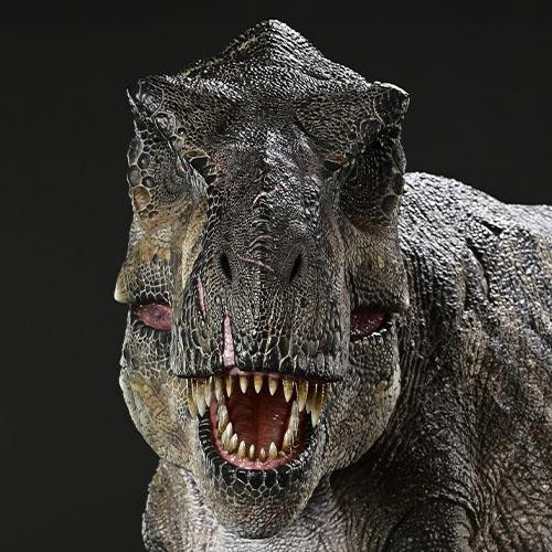 レガシーミュージアムコレクション ジュラシック・ワールド／復活の大地 ティラノサウルス・レックス 1/6 スケール
